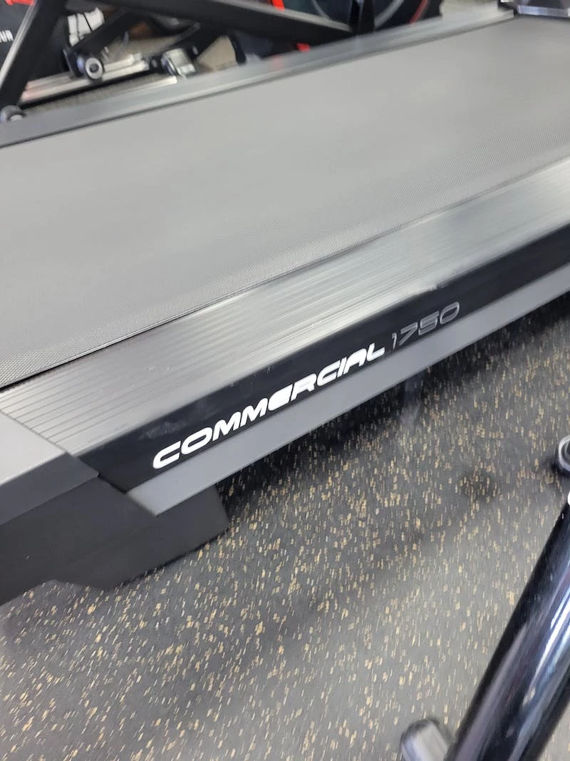 Free Shipping - Used Nordic Track 1750 PRO Treadmills Exercise & Fitness - Image 2