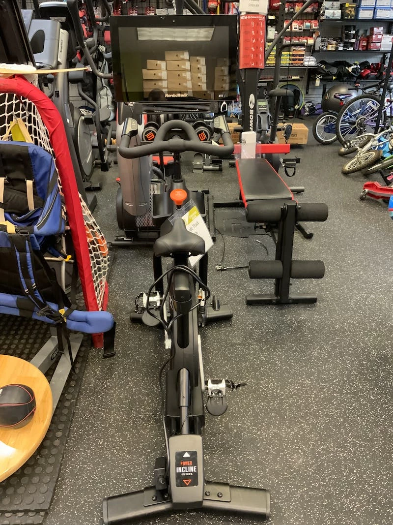 Free Shipping - Used Nordic Track 22I Magnet Stationary Bikes Exercise & Fitness