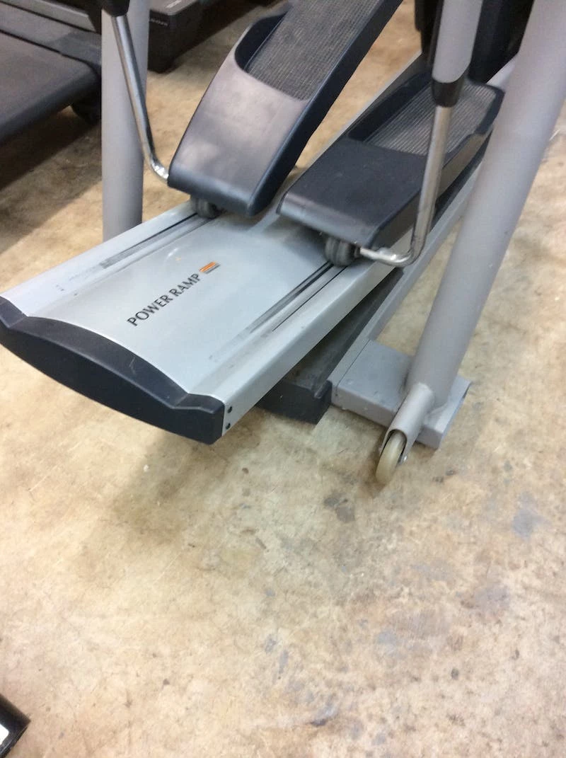 Free Shipping - Used Nordic Track NORDIC TRACK CX1055 Ellipticals Exercise & Fitness / Ellipticals - Image 3