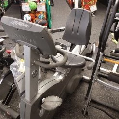 Discount - Used Life Fitness CLUB SERIES Magnet Stationary Bikes Exercise & Fitness
