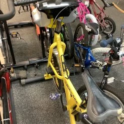 Free Shipping - *Other Brand Used SPIN BIKE Fly Wheel Stationary Bikes Exercise & Fitness