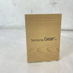 Shipping Included - *Other Brand Used SAMSUNG GEAR FIT Watch SM-R350 - Excellent Condition Exercise & Fitness