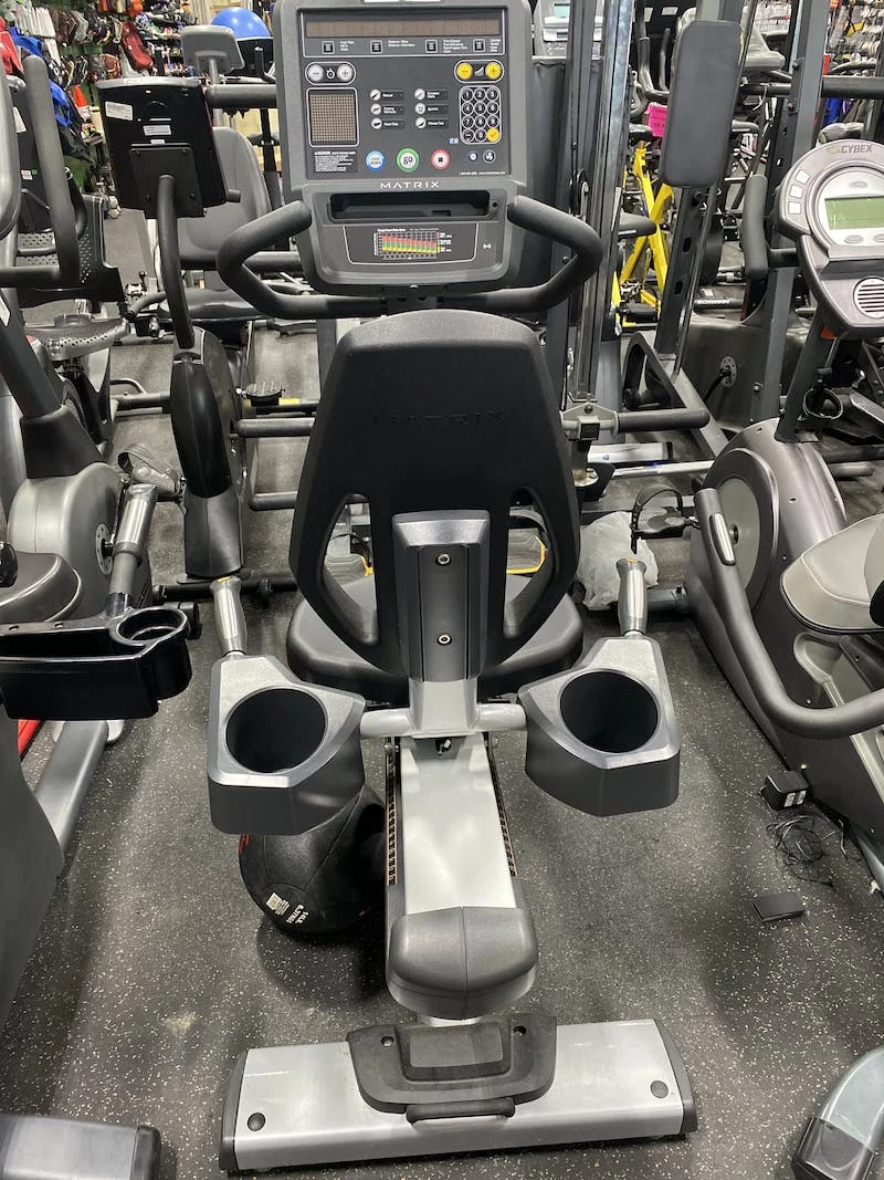 Best Price - *Other Brand Used MATRIX HIGH END Magnet Stationary Bikes Exercise & Fitness - Image 3