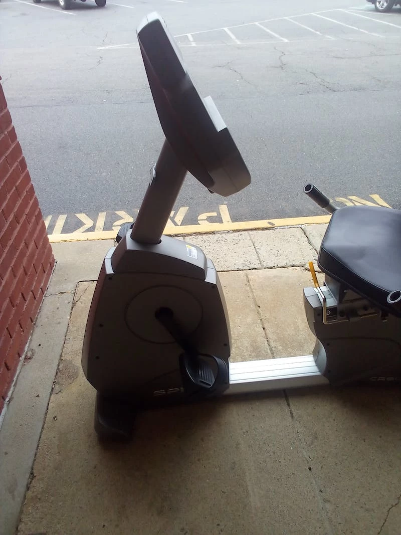 Best Price - Used Spirit CR800 Magnet Stationary Bikes Exercise & Fitness / Stationary Bikes - Image 3