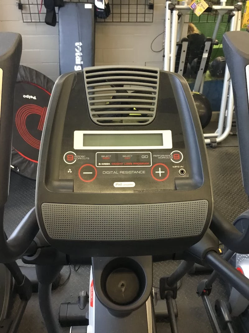 On Sale - Used Proform 510 ES Ellipticals Exercise & Fitness / Ellipticals - Image 2