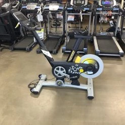 Free Shipping - Used Proform LE TOUR DE FRANCE SPIN BIKE Fly Wheel Stationary Bikes Exercise & Fitness