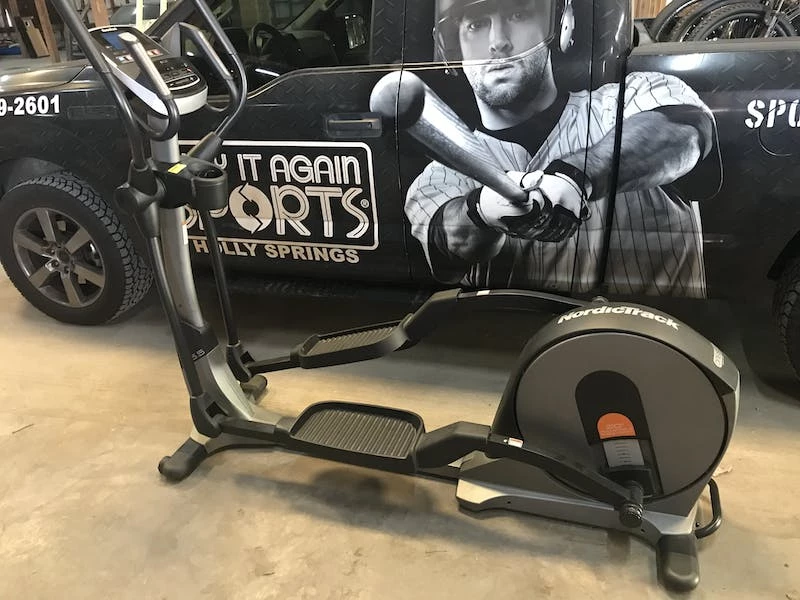 Shipping Included - Used Nordic Track E 5.5 Ellipticals Exercise & Fitness / Ellipticals