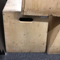 Free Shipping - Used *Other Brand 24 INCH PLYO / JUMP BOX Core Training Exercise & Fitness Brown