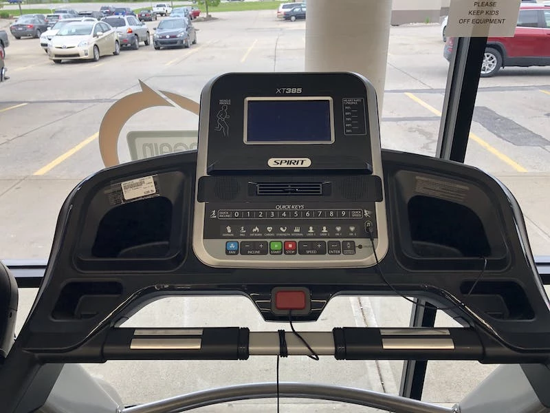 On Sale - Used Spirit XT 385 Treadmills Exercise & Fitness / Treadmills - Image 4