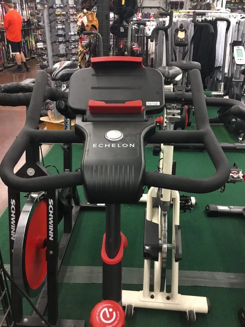 Discount - Used Echelon CONNECT Magnet Stationary Bikes Exercise & Fitness / Stationary Bikes - Image 2