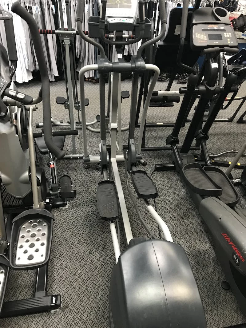 Best Price - Used SportsArt E82 Ellipticals Exercise & Fitness / Ellipticals