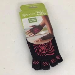 Shipping Included - Used Gaiam SUPER GRIPPY YOGA GLOVES Yoga Products Exercise & Fitness Black