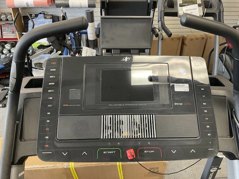 Discount - Used Nordic Track X11I INCLINE TRAINER Treadmill Treadmills - Image 2