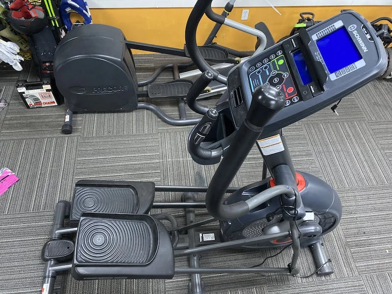 Best Price - Used Schwinn 470 Ellipticals Exercise & Fitness / Ellipticals