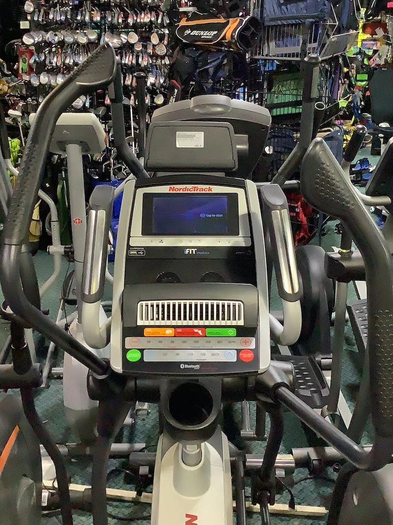 Discount - Used Nordic Track ELITE 10.9 Ellipticals Exercise & Fitness - Image 3