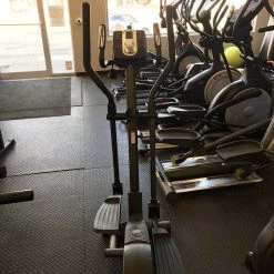 Free Shipping - Used Golds Gym STRIDE TRAINER 380 Exercise & Fitness / Ellipticals