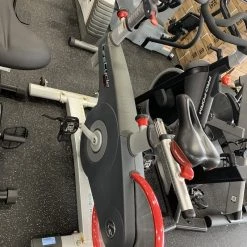 Free Shipping - Used Life Fitness LIFE CYCLE GX Magnet Exercise & Fitness / Stationary Bikes