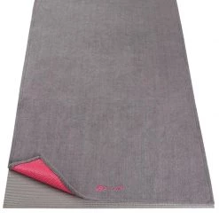 On Sale - Gaiam Grippy Yoga Mat Towel Exercise & Fitness / Yoga