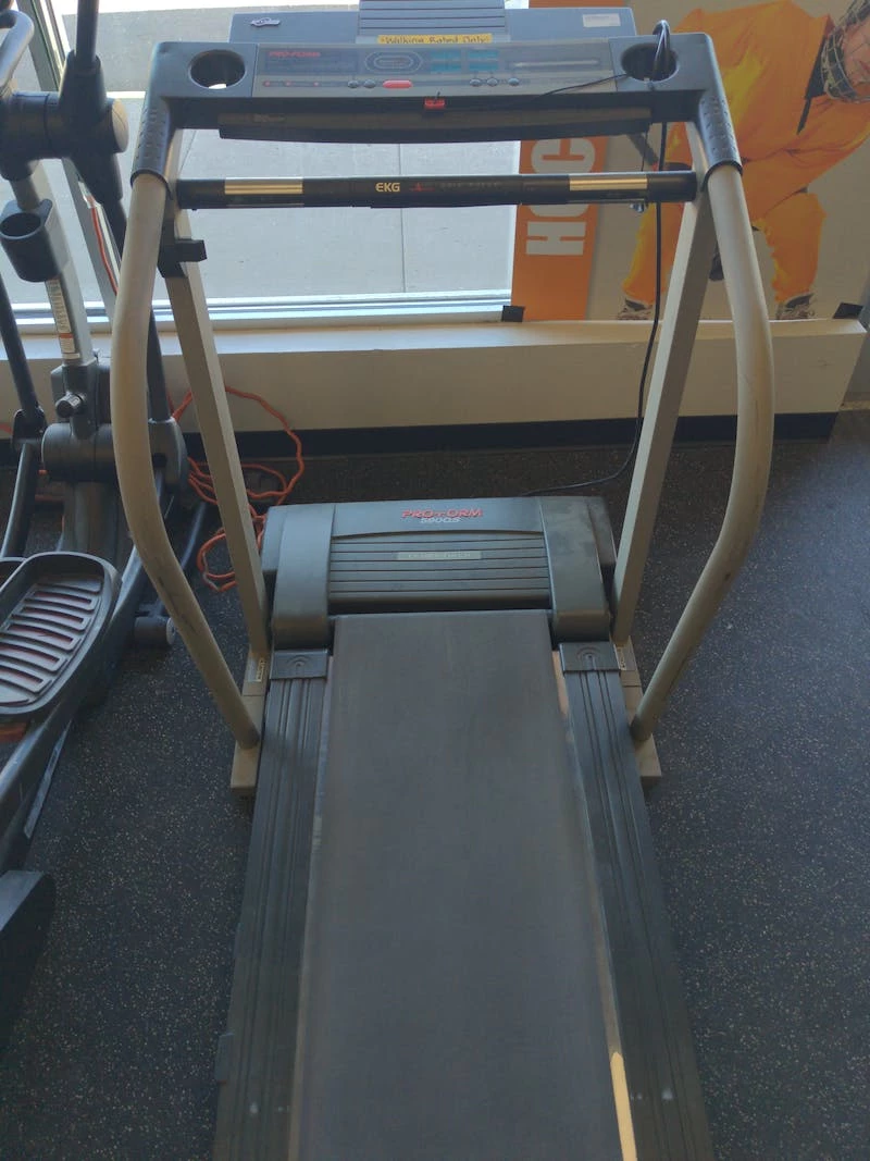 Shipping Included - Used Proform 590QS Exercise/Fitness / Treadmills Exercise & Fitness / Treadmills