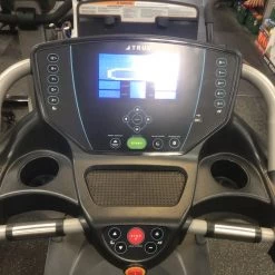 Discount - Used True PERFORMANCE 100 Treadmills Exercise & Fitness