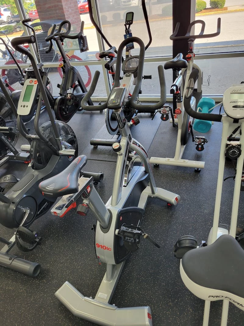 On Sale - Used Diamondback 910IC SPIN BIKE Magnet Stationary Bikes Exercise & Fitness / Stationary Bikes - Image 2