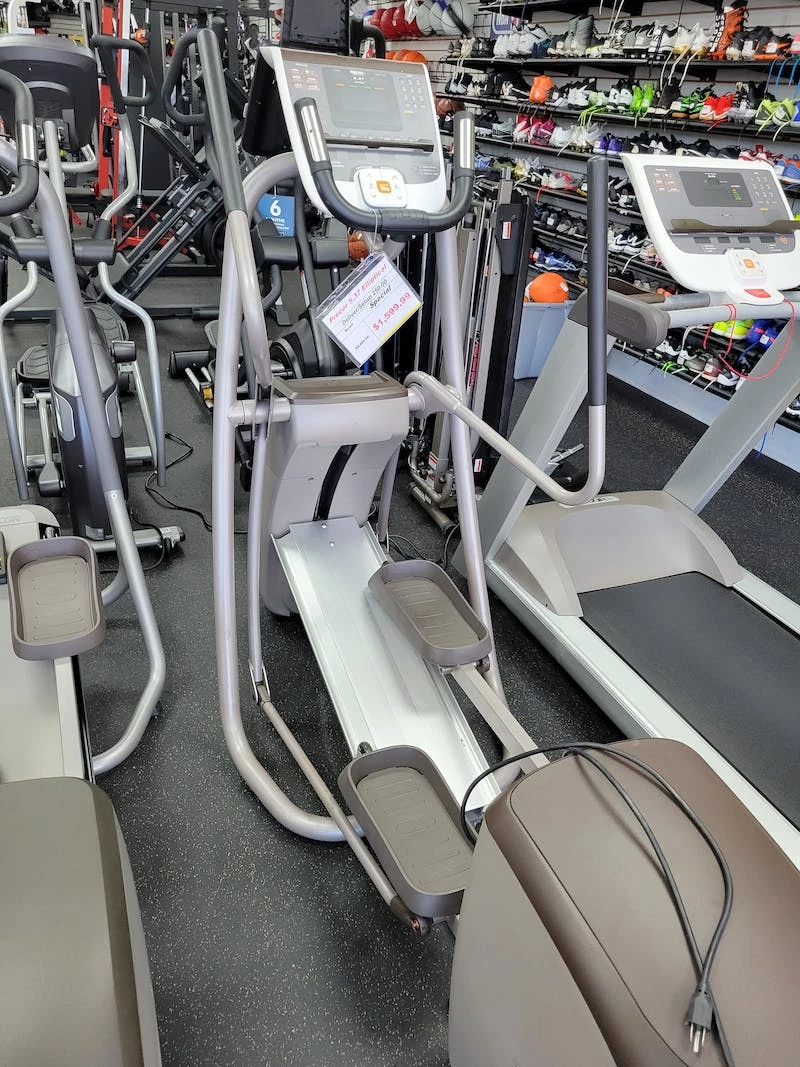 Best Price - Used Precor 5.37 Ellipticals Exercise & Fitness / Ellipticals - Image 2