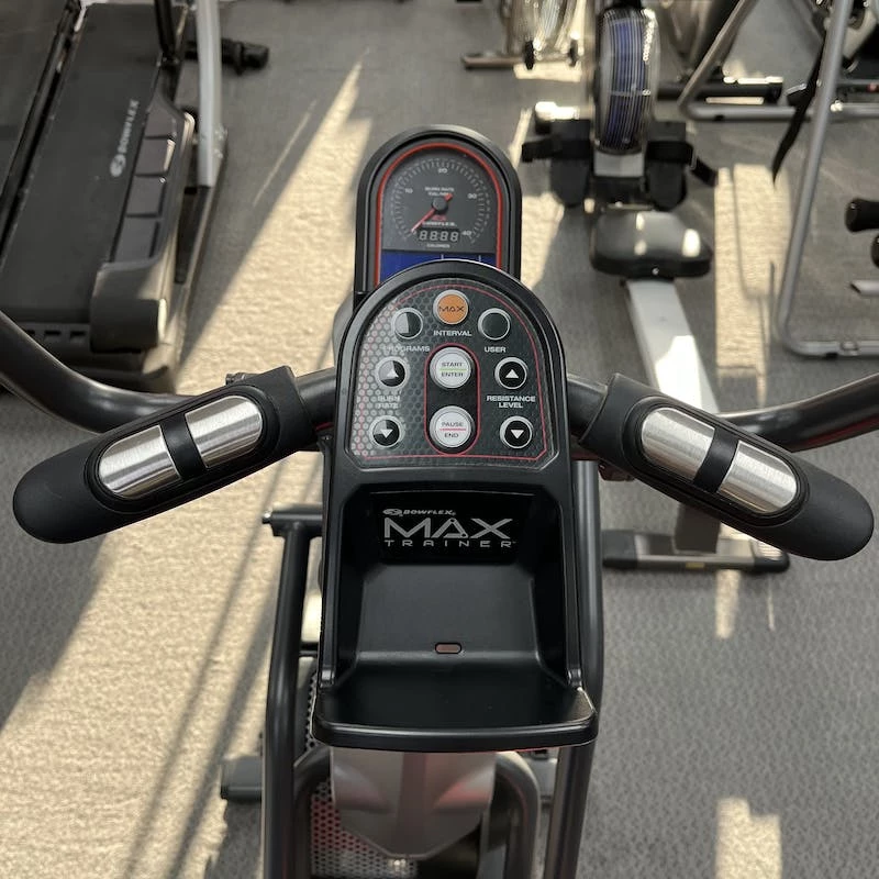 Discount - Used Bowflex M5 Ellipticals Exercise And Fitness - Image 3